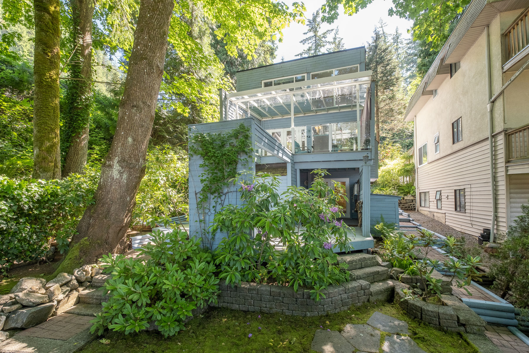 6325 Chatham Street, West Vancouver 29