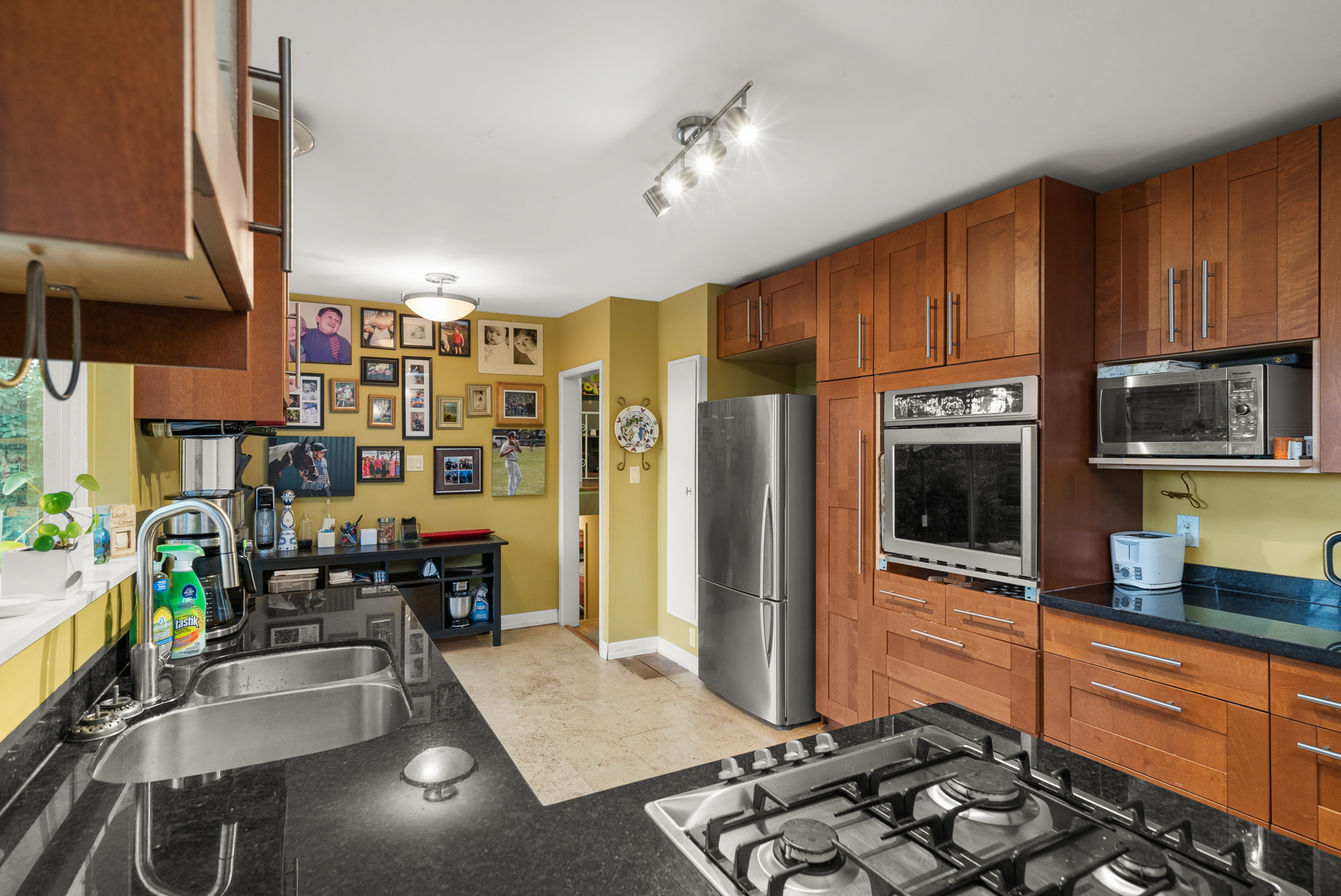 711 Blythwood Drive, Delbrook, North Vancouver 15