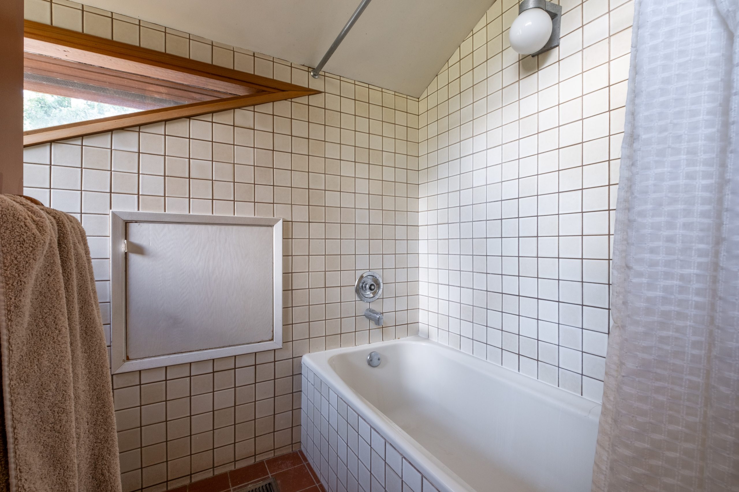 6630 Madrona Cres, West Vancouver 26