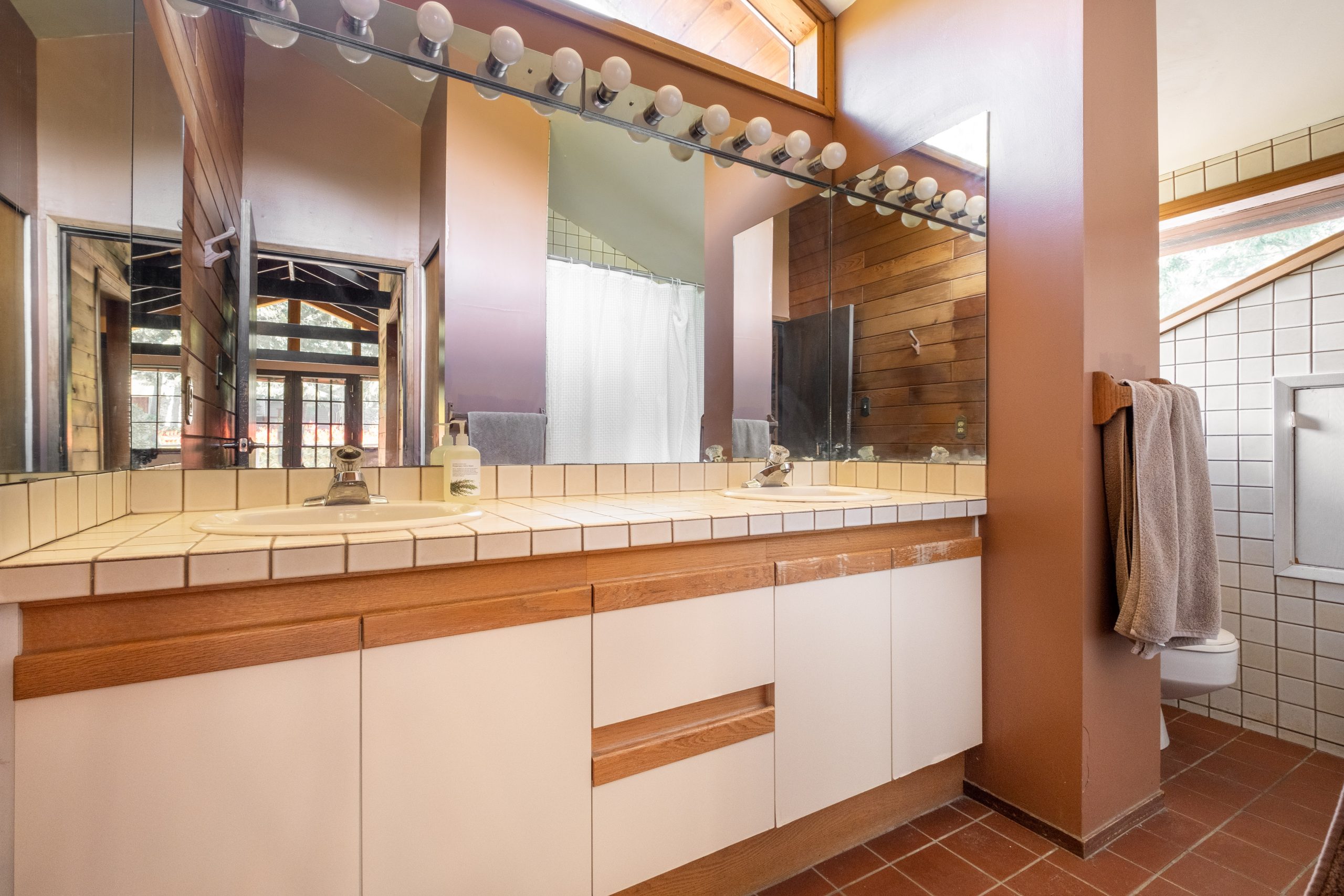 6630 Madrona Cres, West Vancouver 25