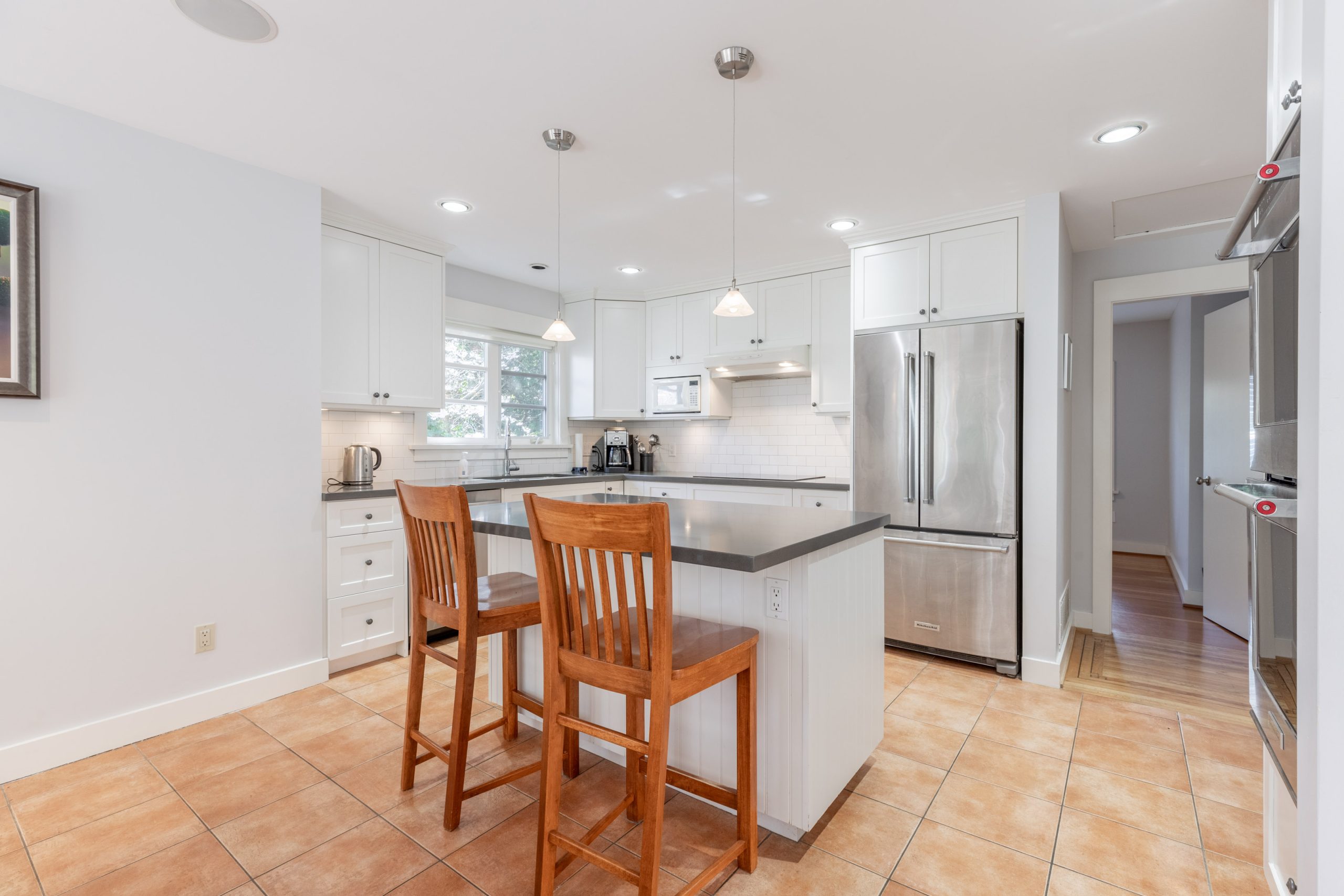 6412 Wellington Ave, West Vancouver 12