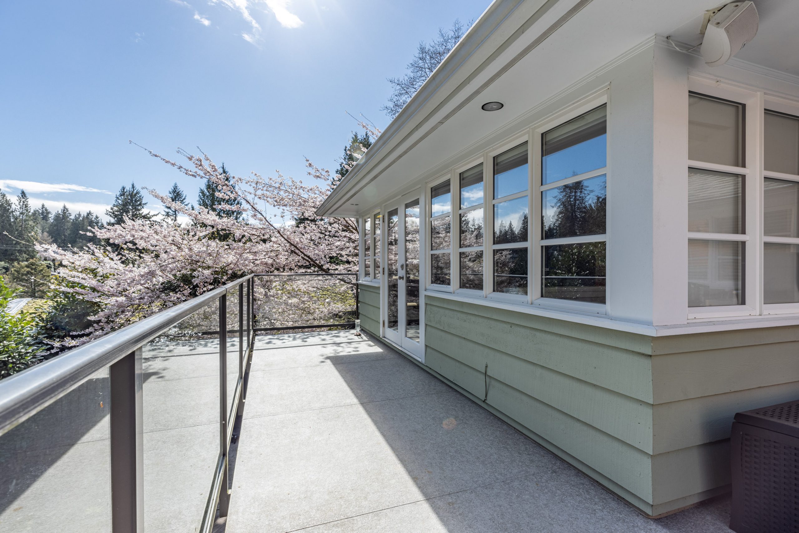 6412 Wellington Ave, West Vancouver 18