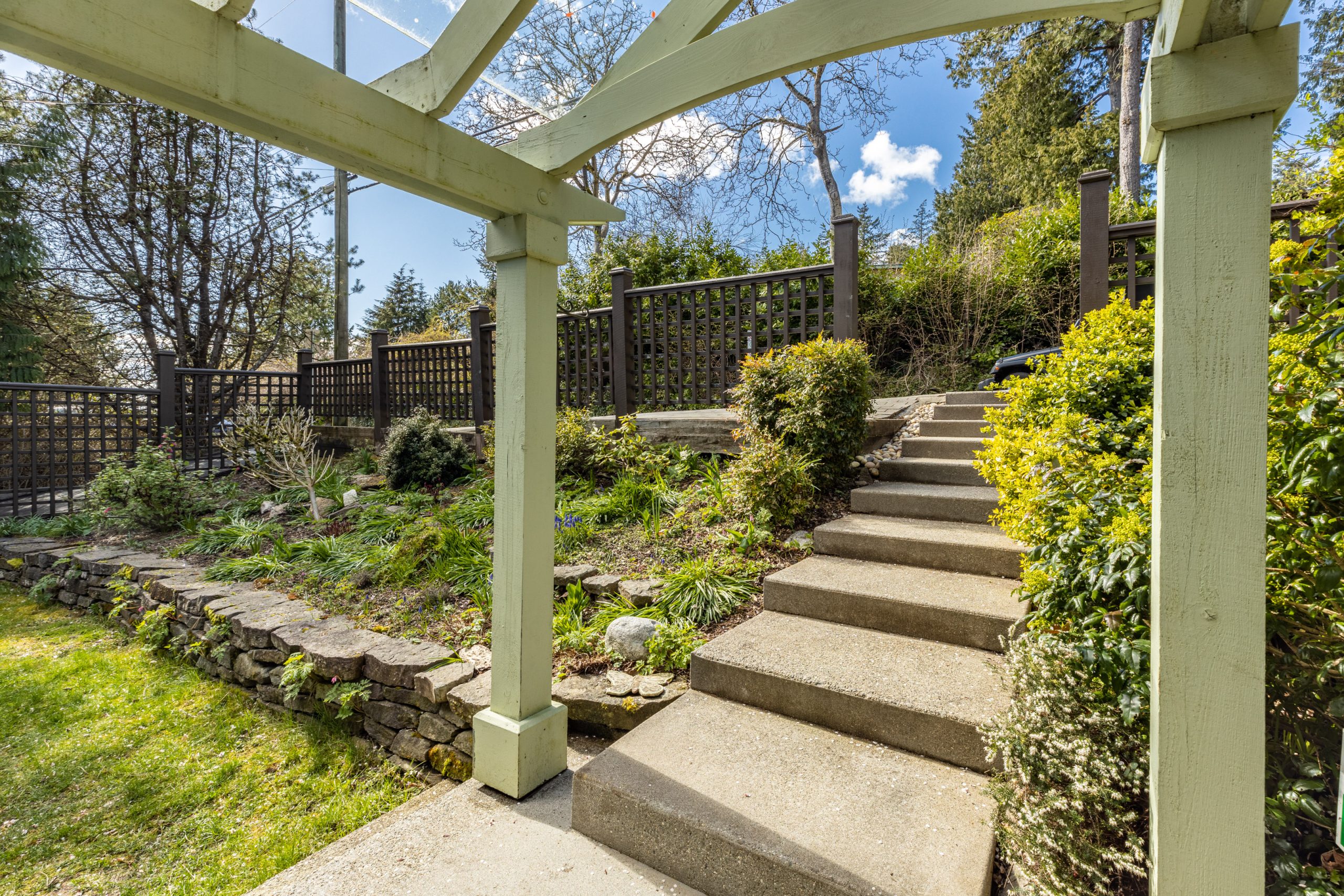 6412 Wellington Ave, West Vancouver 4
