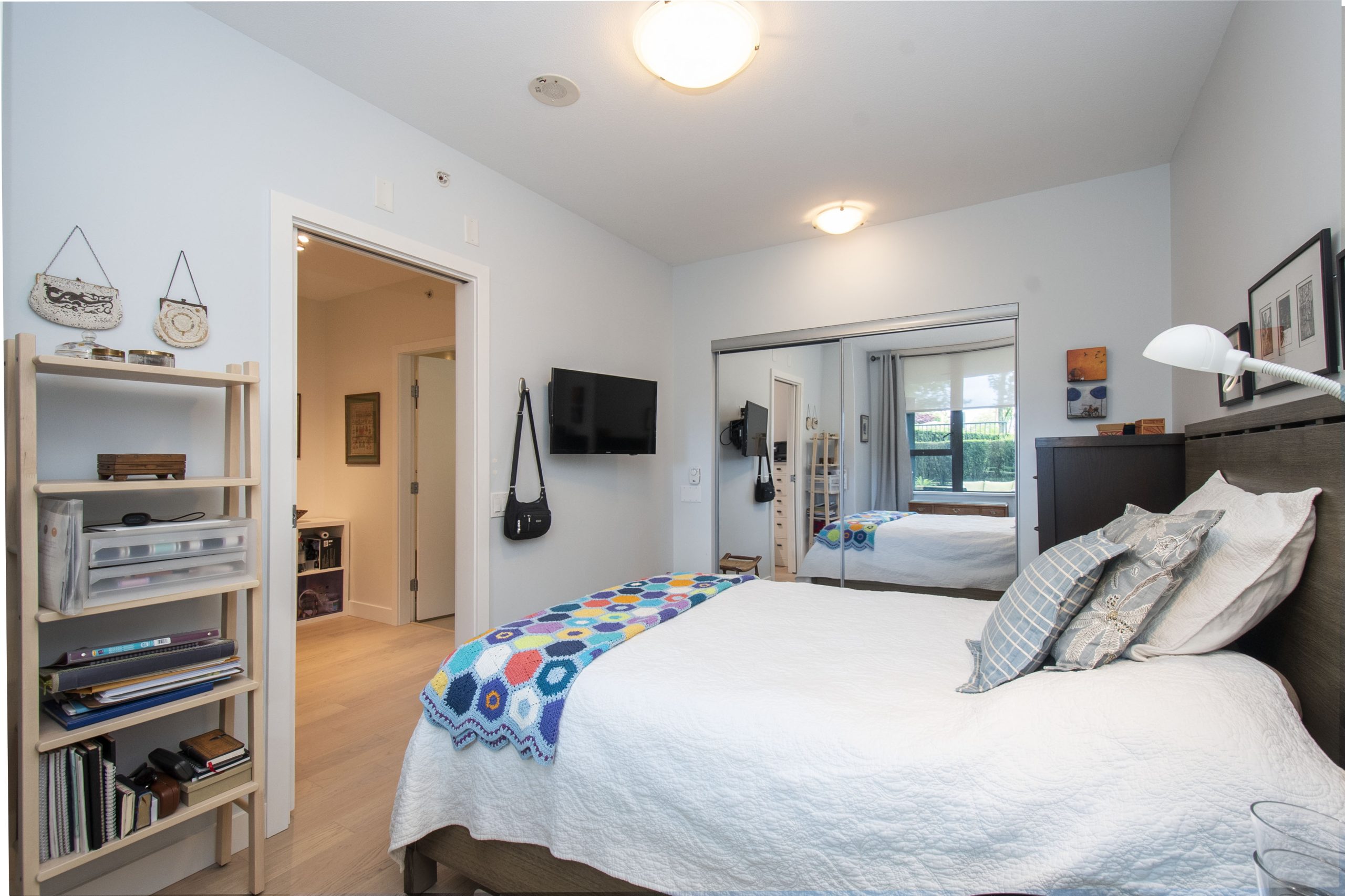 106 683 W Victoria Park Ave, North Vancouver, BC, V7M 0A2 20