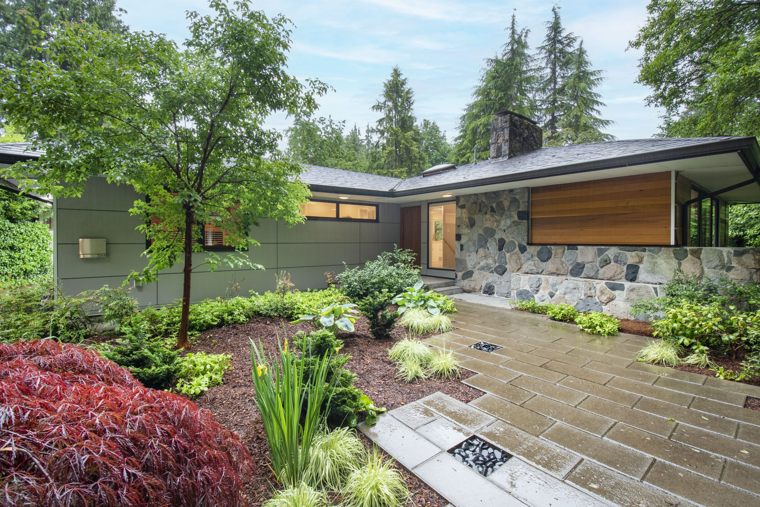 3144 Fairmont Rd, North Vancouver 2
