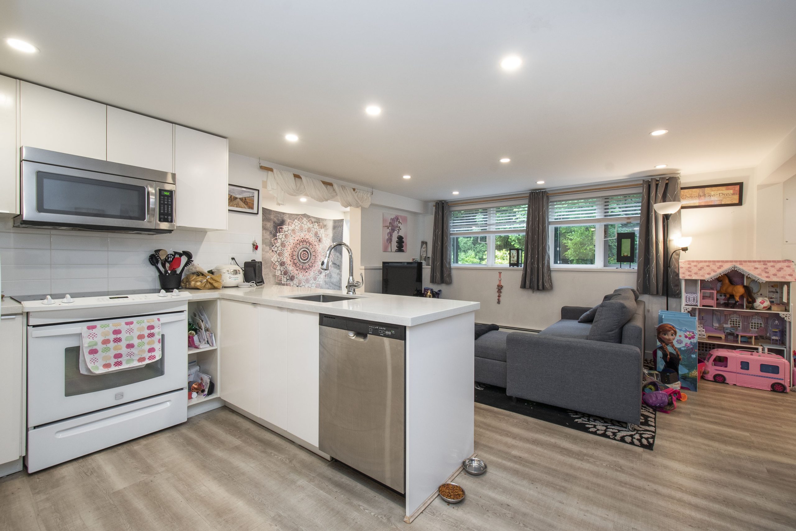 3144 Fairmont Rd, North Vancouver 29