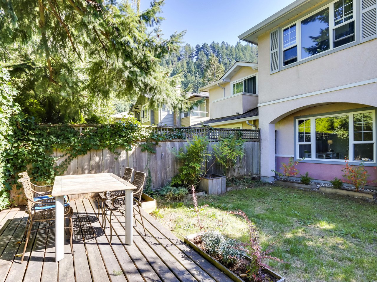 6356 Bruce Street, West Vancouver 3