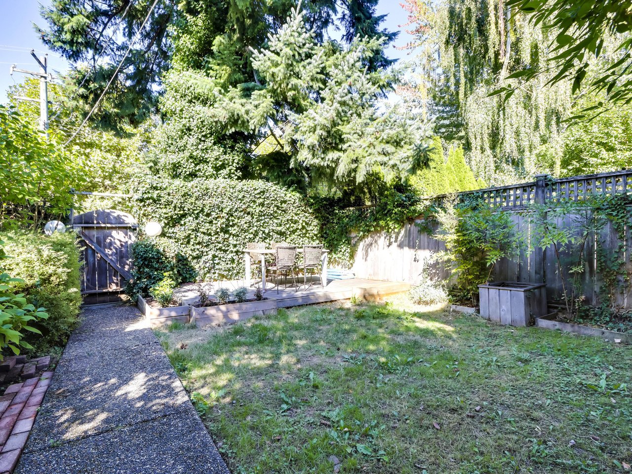 6356 Bruce Street, West Vancouver 30