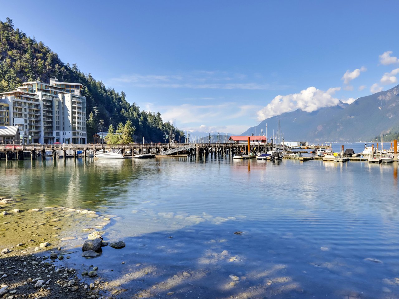 6356 Bruce Street, West Vancouver 32