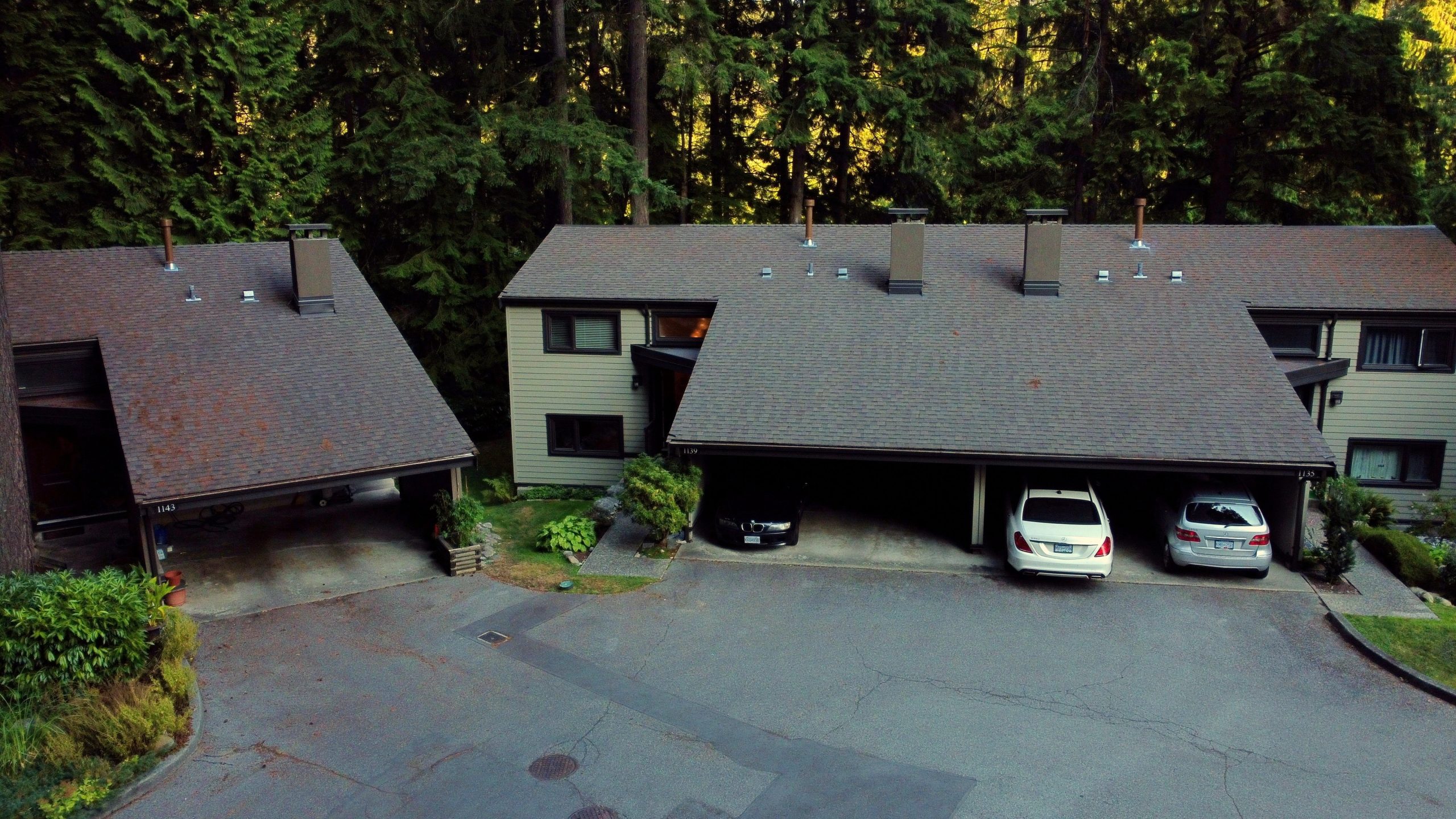 1139 Heritage Blvd, North Vancouver 4