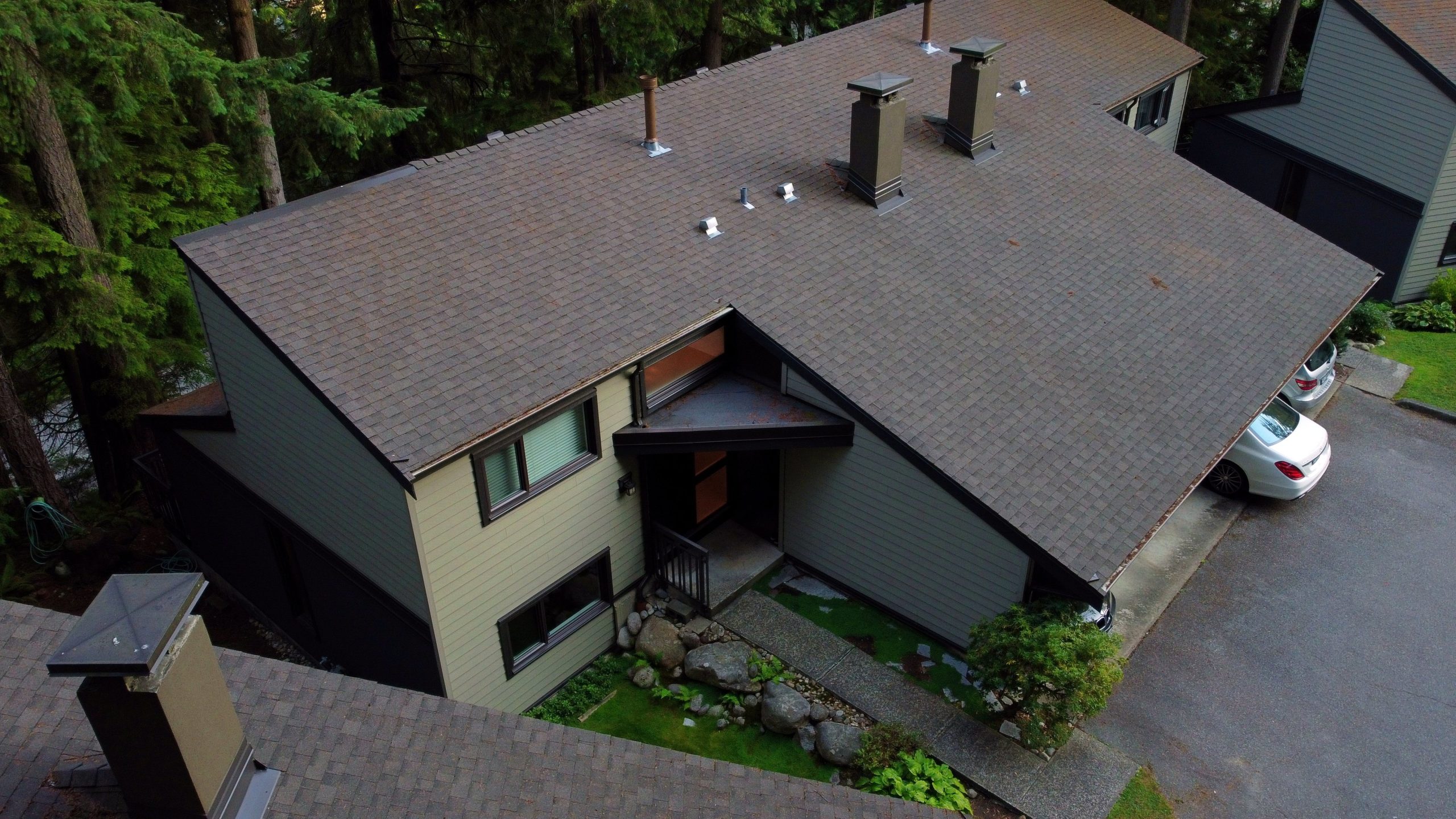 1139 Heritage Blvd, North Vancouver 3