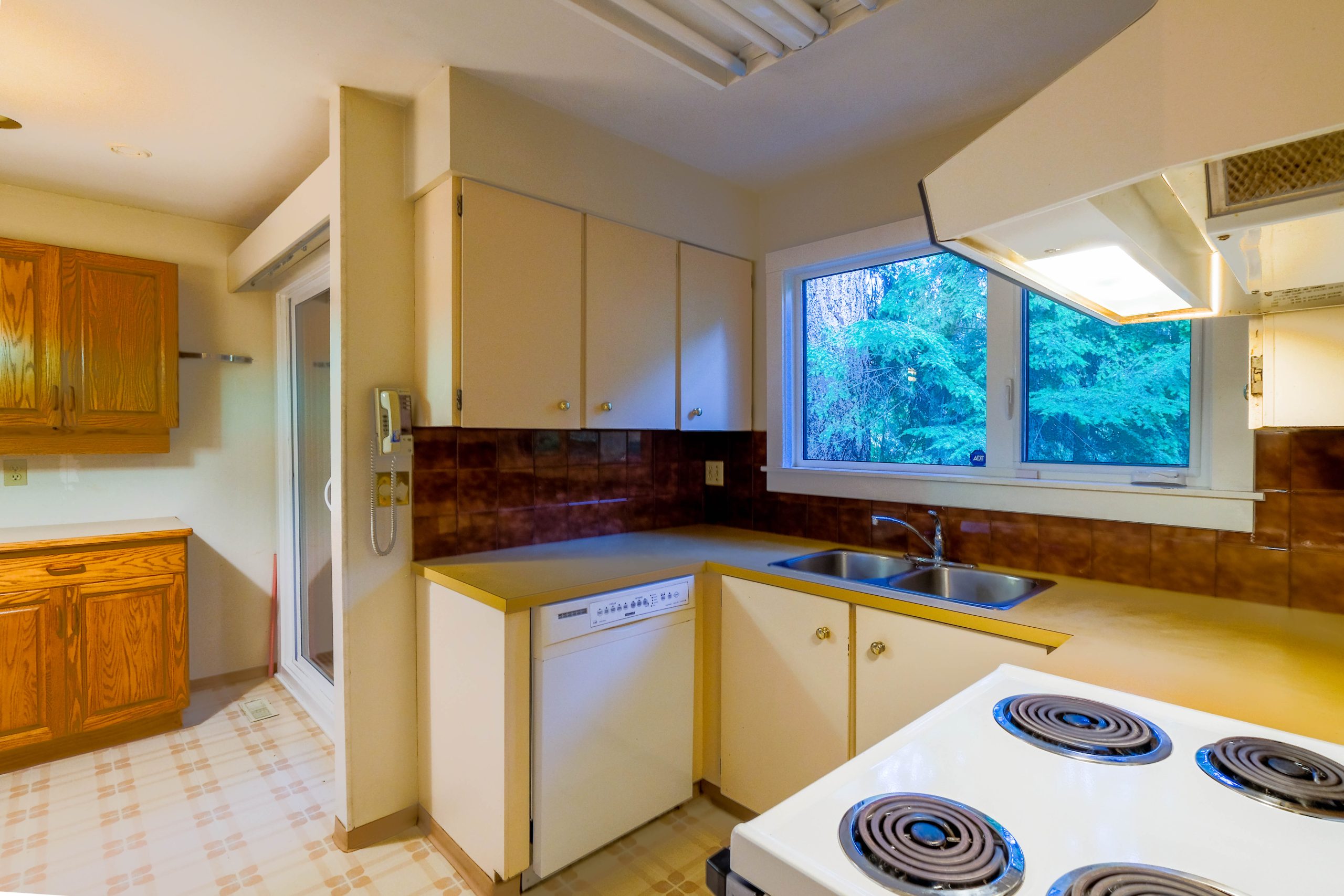1139 Heritage Blvd, North Vancouver 18