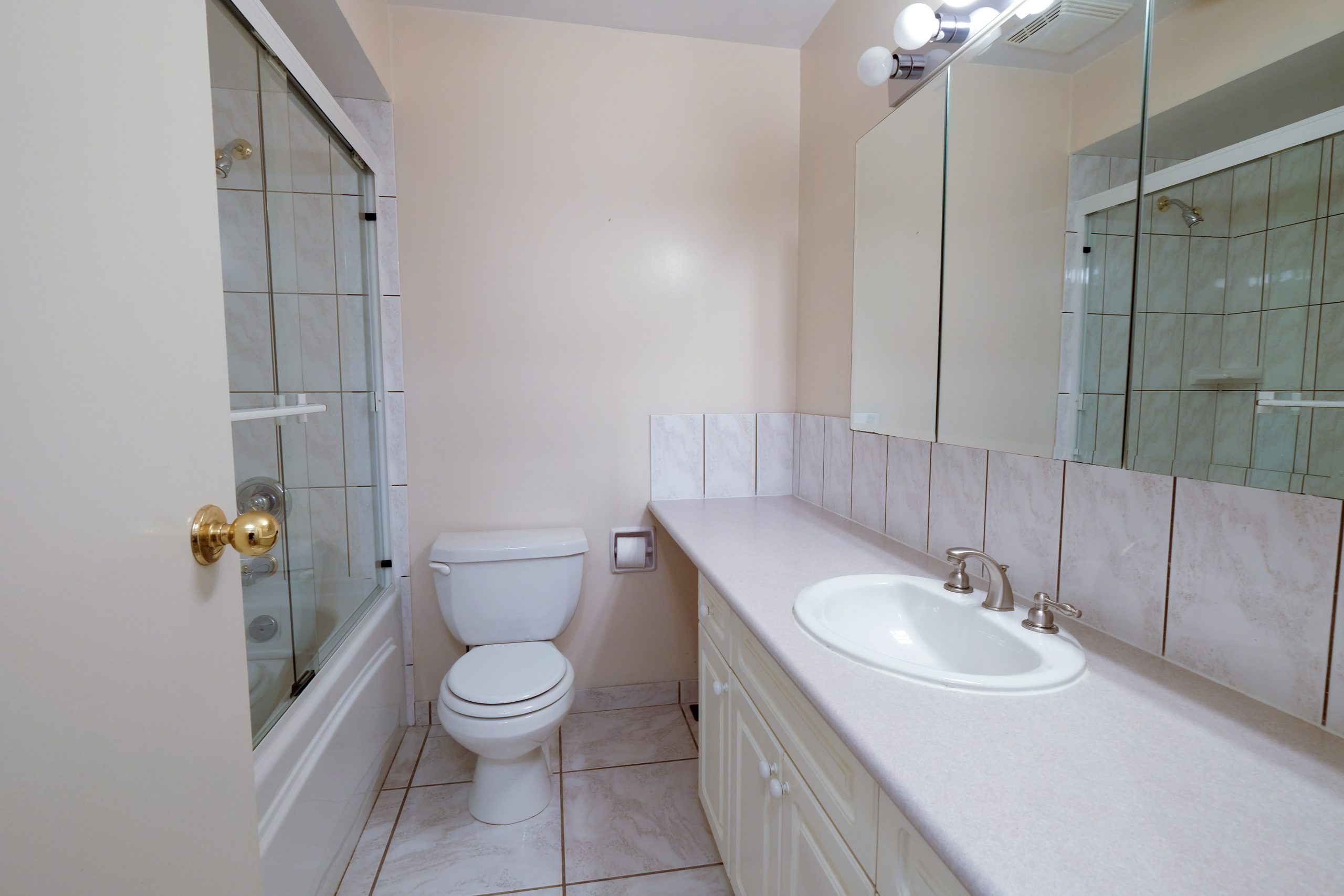 1139 Heritage Blvd, North Vancouver 27