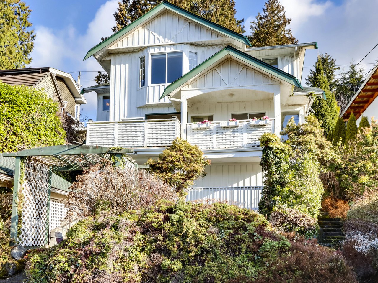 3333 Marine Drive, West Vancouver 42