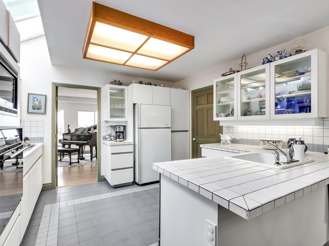 3333 Marine Drive, West Vancouver 28