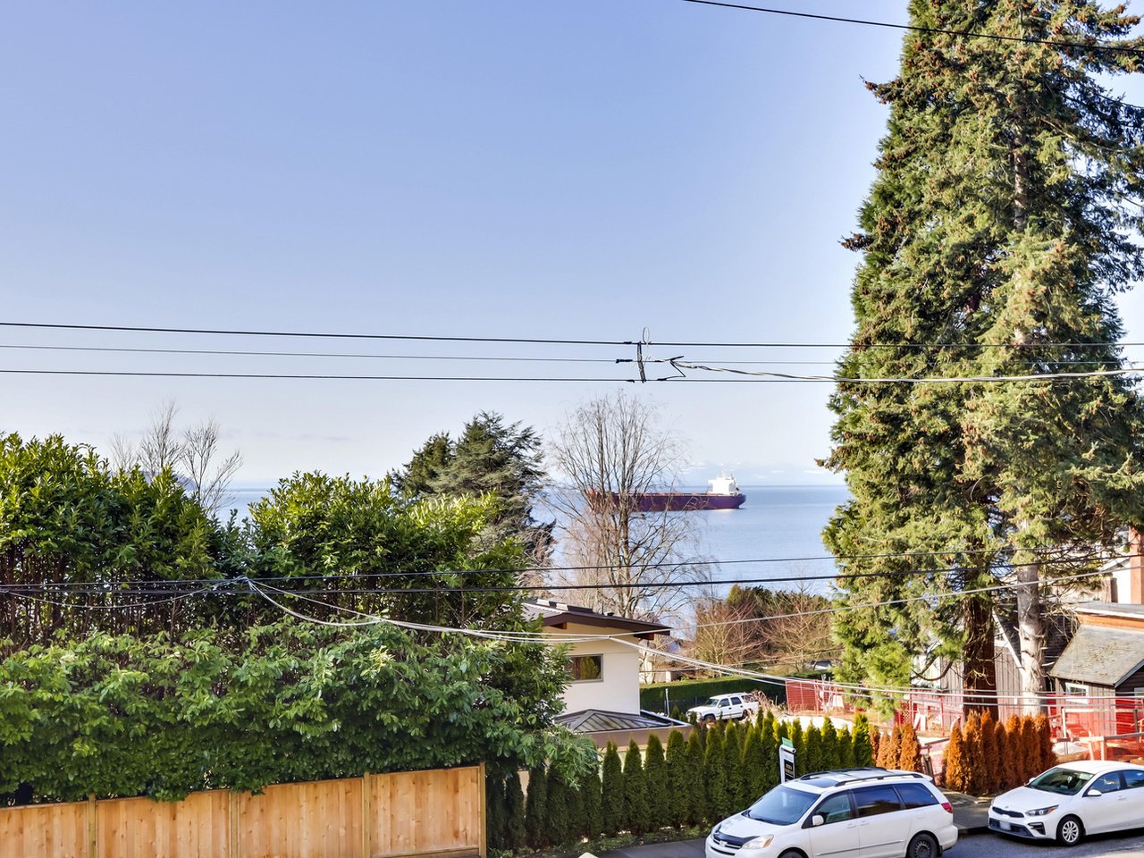3333 Marine Drive, West Vancouver 37