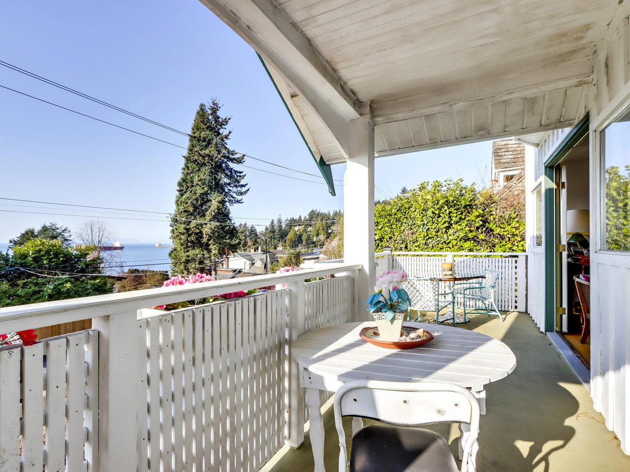 3333 Marine Drive, West Vancouver 33