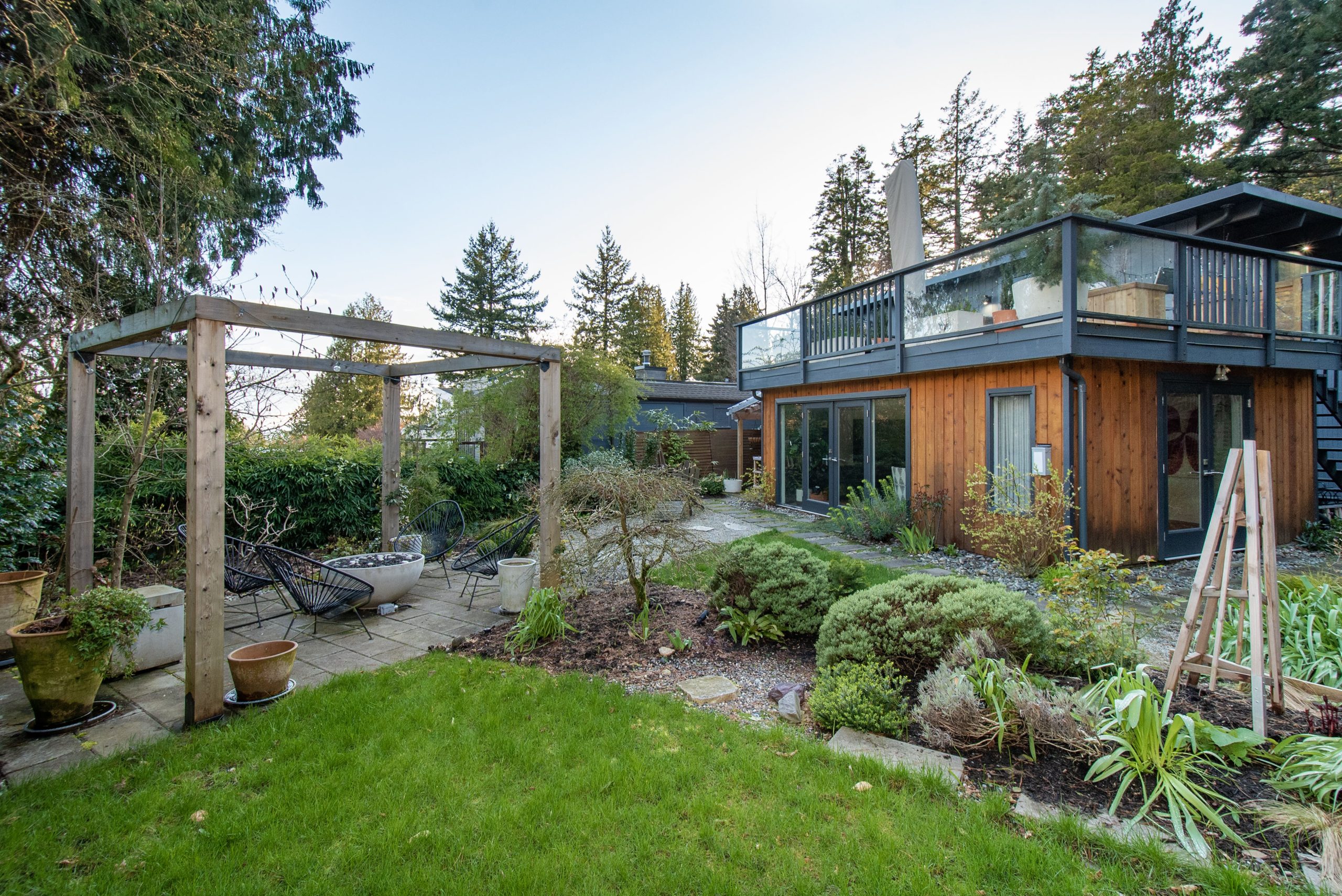 6414 Imperial Ave, West Vancouver, BC, V7 2J6 44