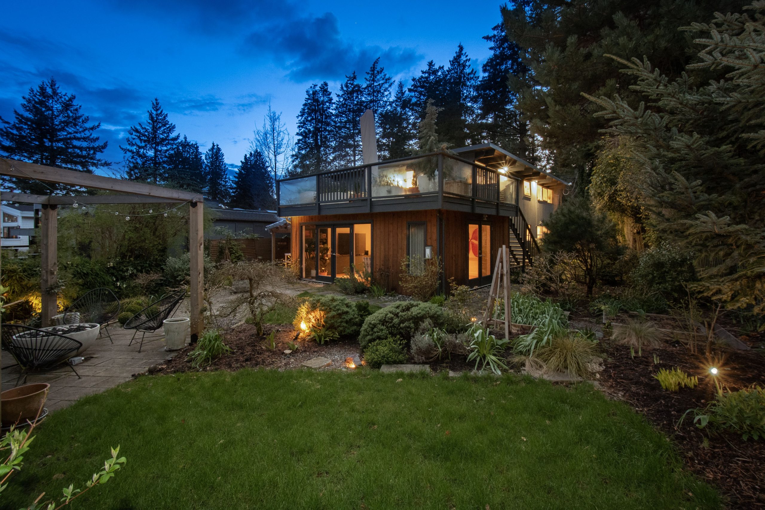 6414 Imperial Ave, West Vancouver, BC, V7 2J6 2