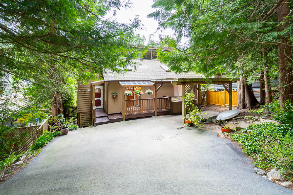 6834 Hycroft Road, West Vancouver