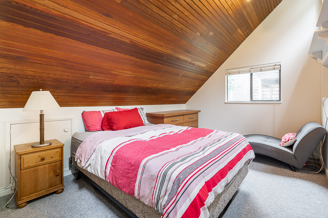 6834 Hycroft Road, West Vancouver 24