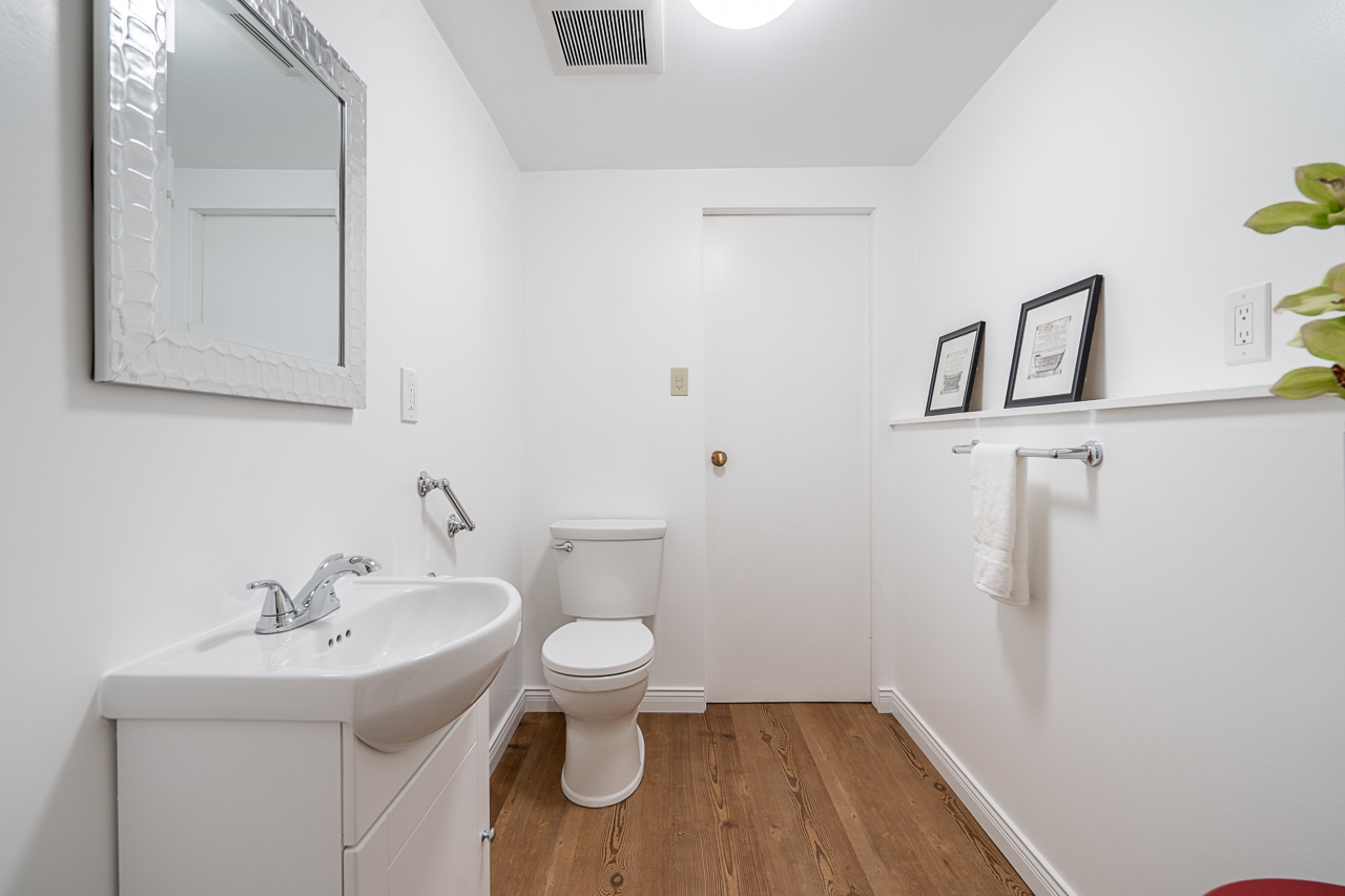 6834 Hycroft Road, West Vancouver 36