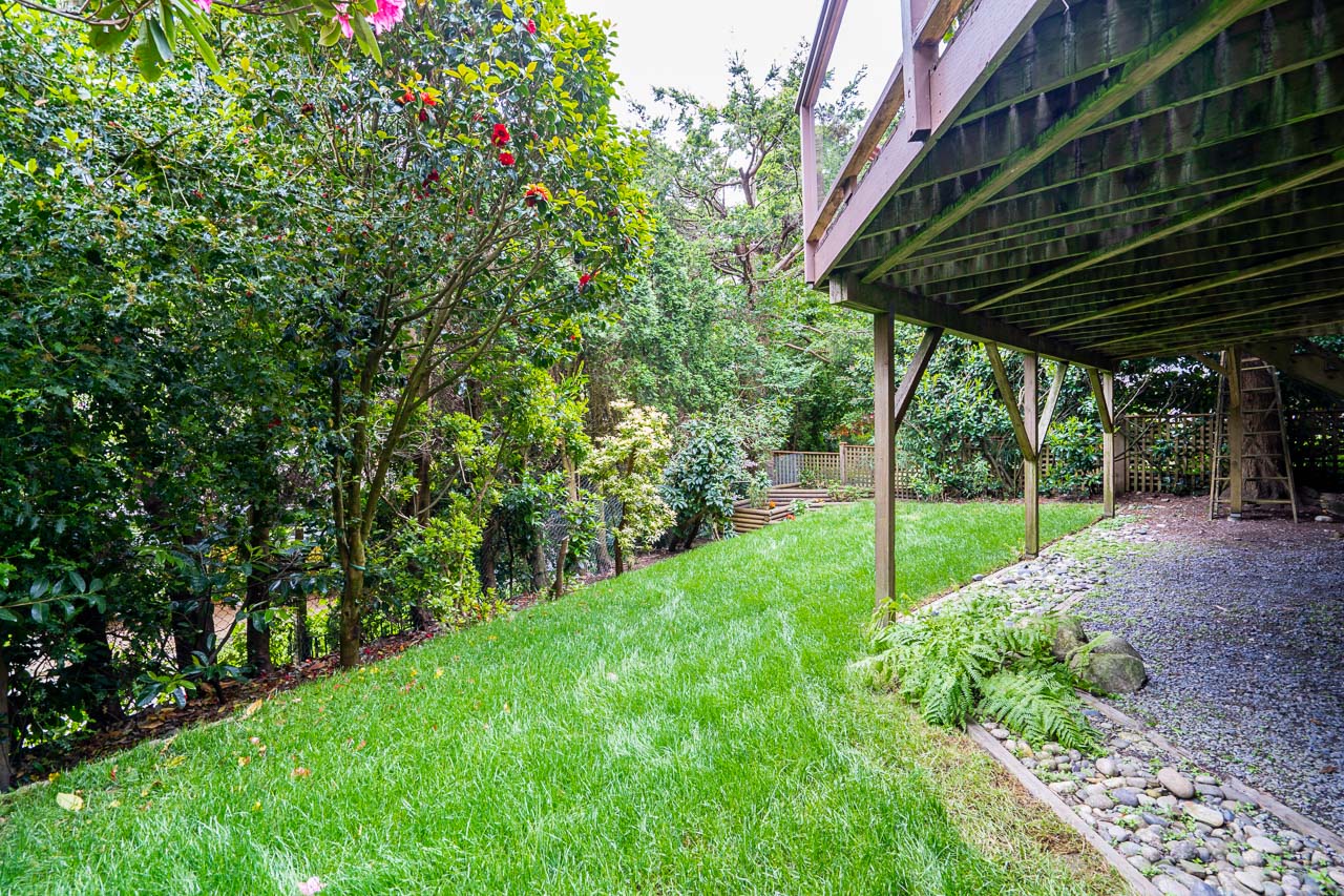6834 Hycroft Road, West Vancouver 40